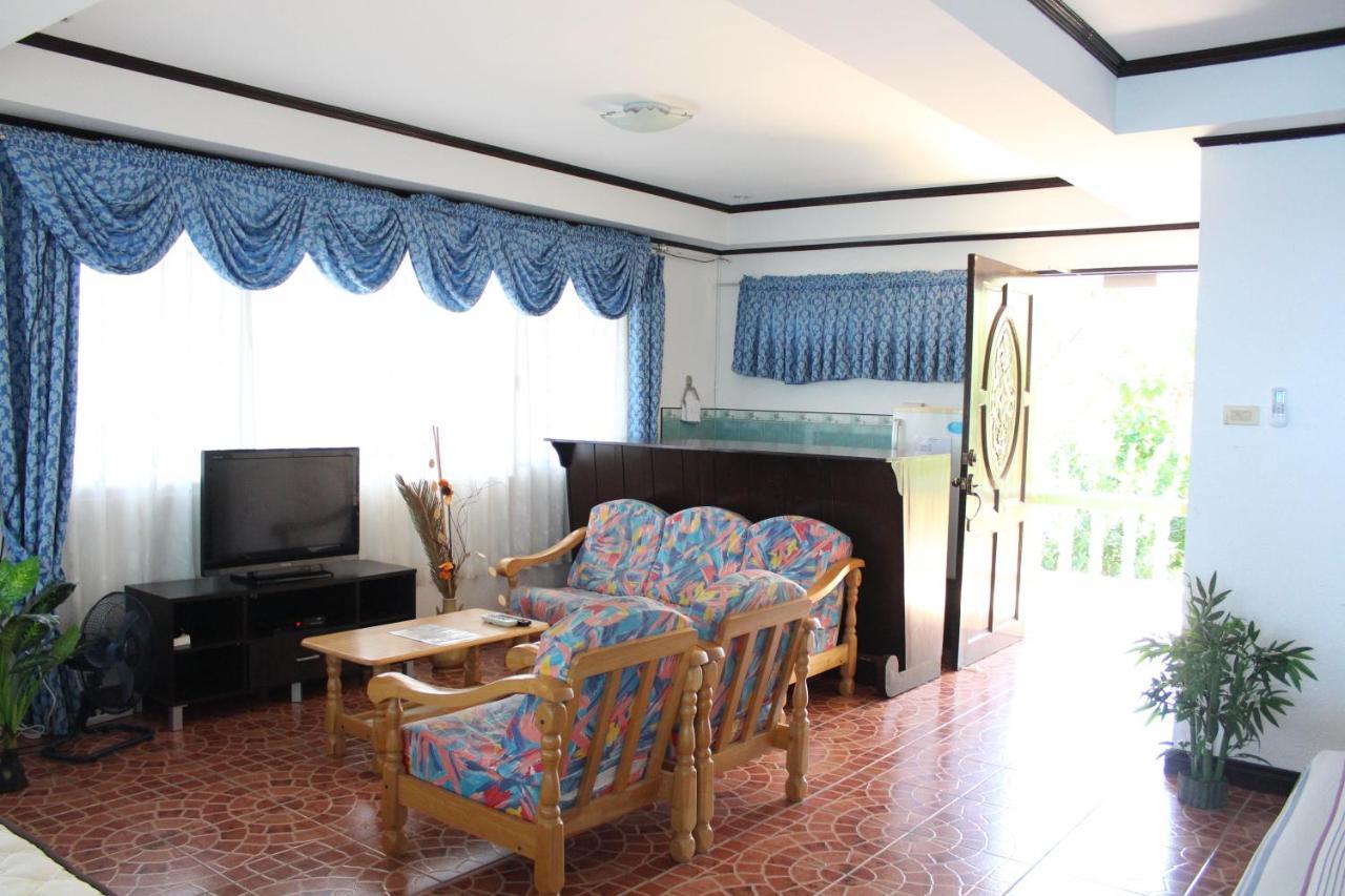Nost Cottages Мактан Екстериор снимка