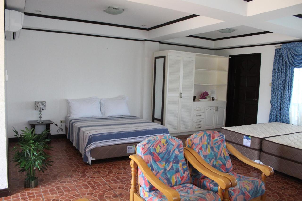 Nost Cottages Мактан Екстериор снимка