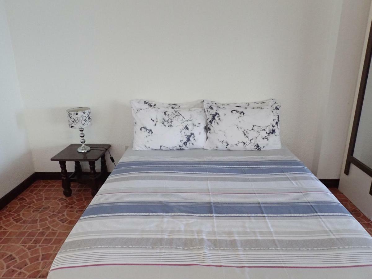 Nost Cottages Мактан Екстериор снимка